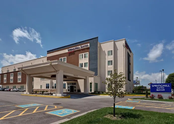 Springhill Suites By Marriott Wichita Airport