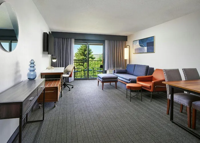 Courtyard Boulder Longmont Hotel