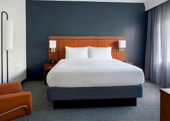 Courtyard By Marriott Annapolis Hotel