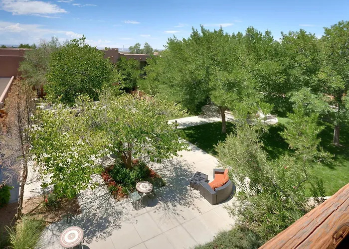 Courtyard By Marriott Albuquerque Hotel