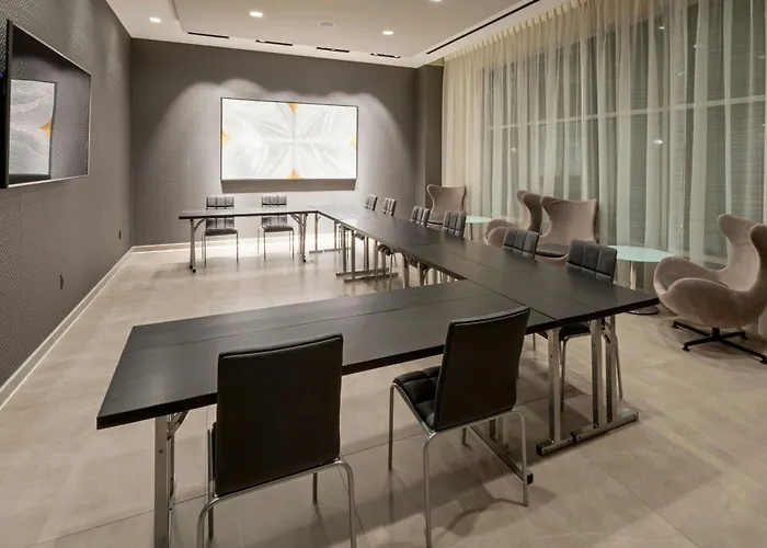 Ac Hotel By Marriott Minneapolis West End Saint Louis Park