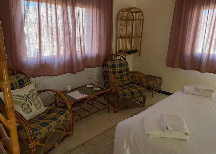 Petra Hotels