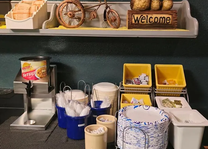 Black River Falls Hotels