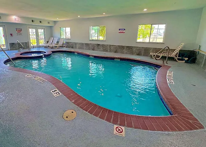 Baymont By Wyndham Texas City