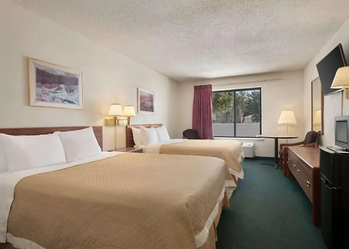 Days Inn By Wyndham Eagle River