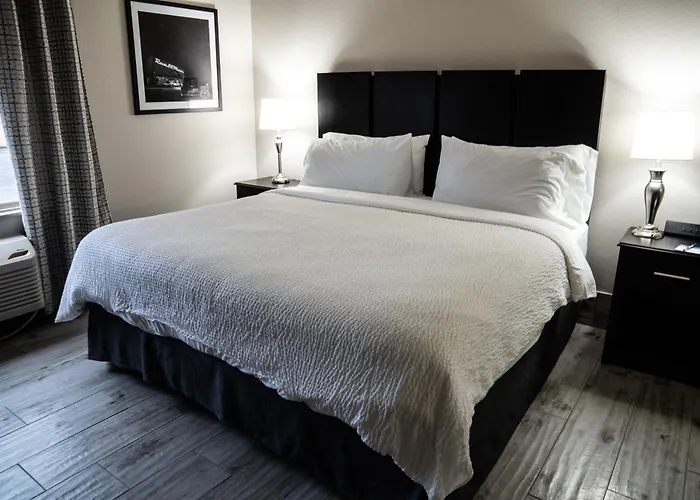 Lucille'S Hotel, Restaurant, & Bar Weatherford