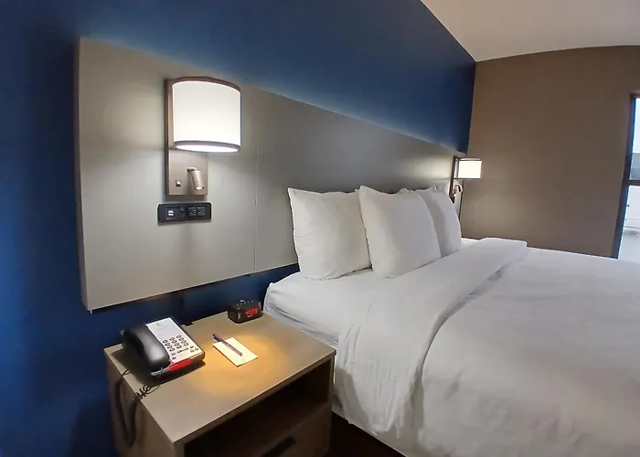 Comfort Inn Near Downtown & Blue Ridge Pkwy Marion