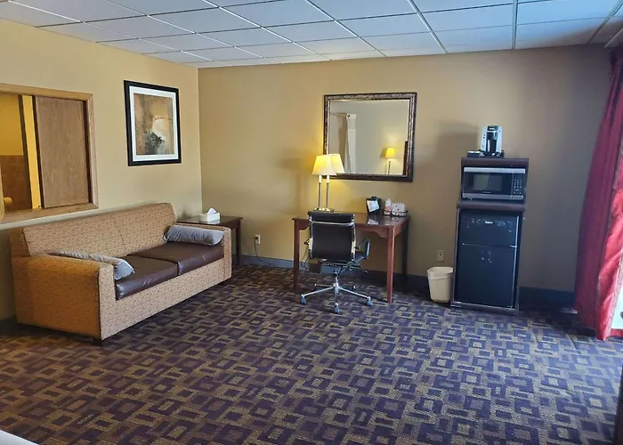 Rodeway Inn Mcpherson East