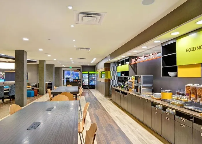 Home2 Suites Green Bay