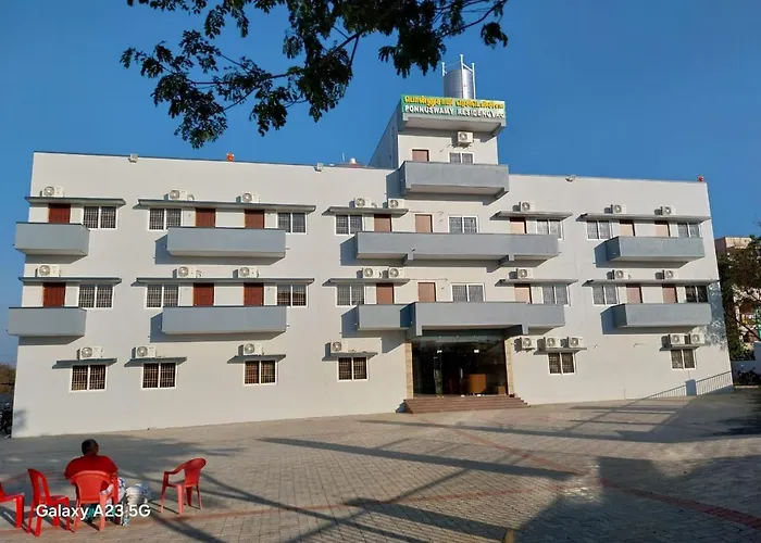 Thuraiyur Hotels