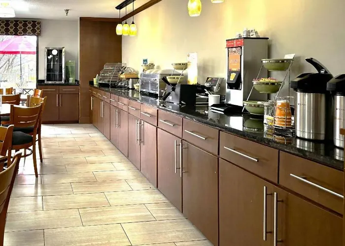 Quality Inn & Suites Dawsonville