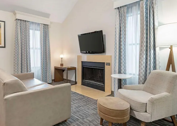 Mainstay Suites St Louis - Galleria Richmond Heights