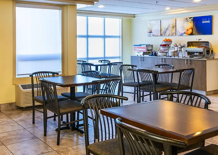Moose Jaw Hotels