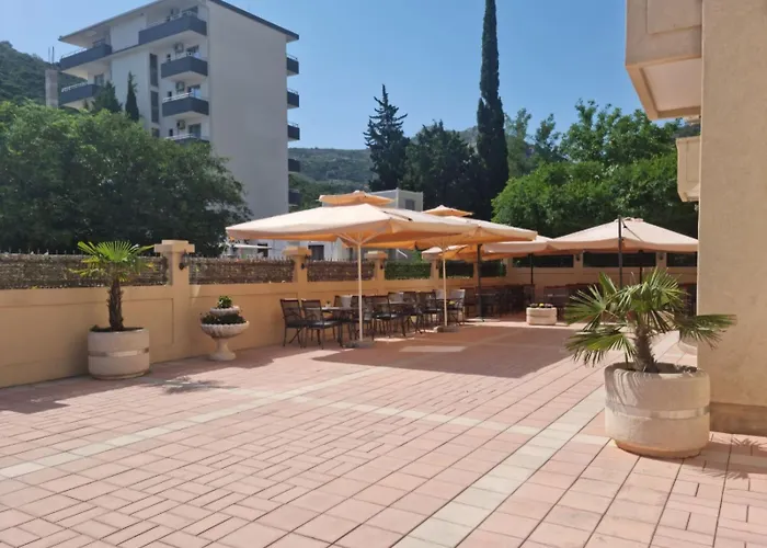 Canj Hotels