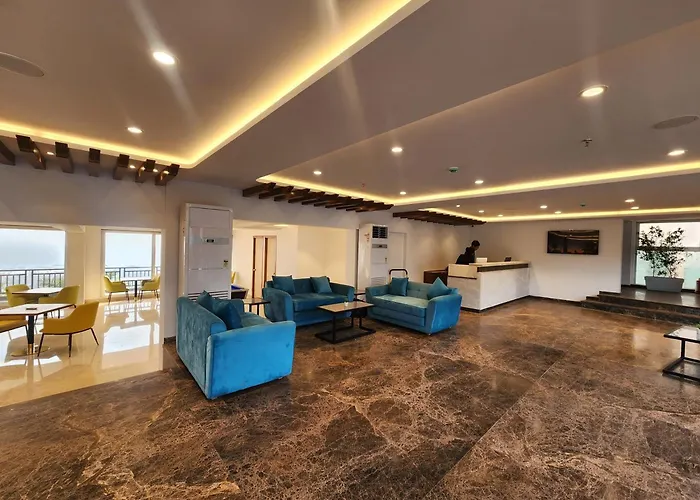 Dapoli Hotels