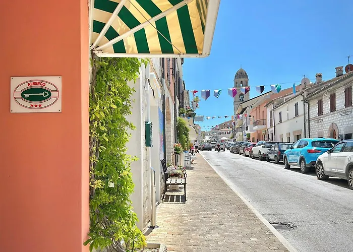 Sirolo Hotels