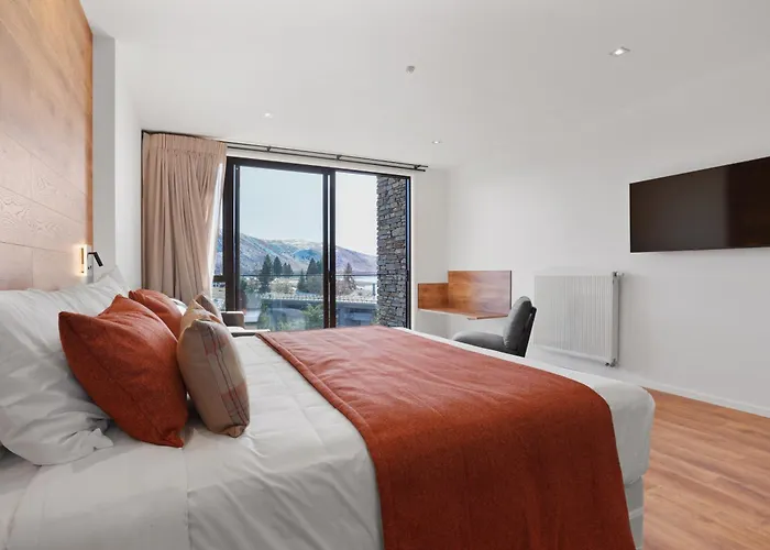 Lake Tekapo Hotels