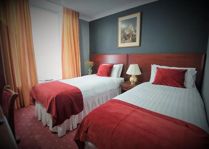 Dumfries Hotels