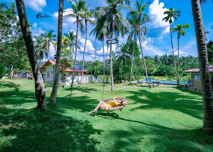 Kadawatha Hotels