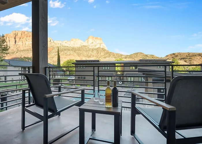Springdale Hotels