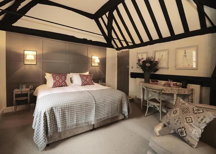 Fairford Hotels