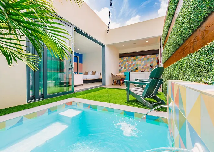 Palm Beach Hotels