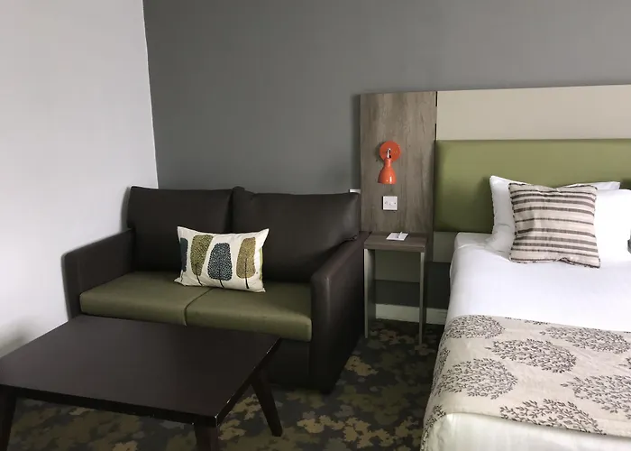 Woodford Hotels