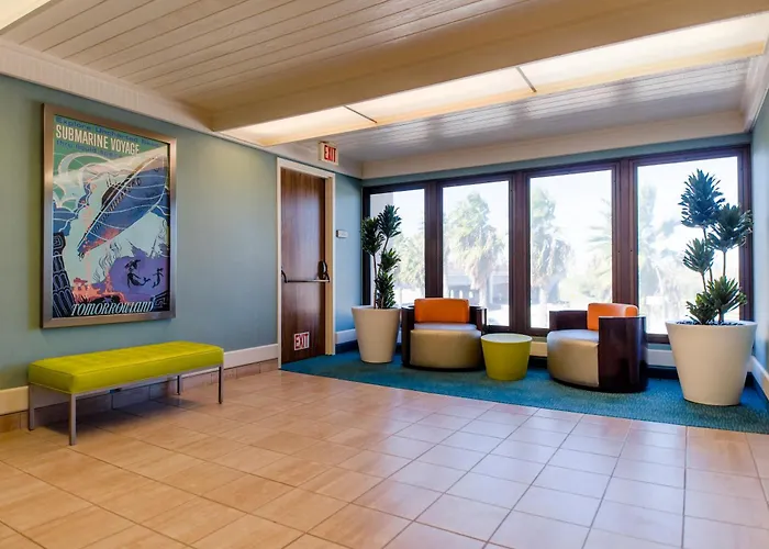 Howard Johnson By Wyndham Anaheim Hotel And Water Playground