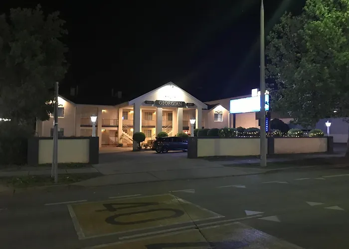 Henty Hotels