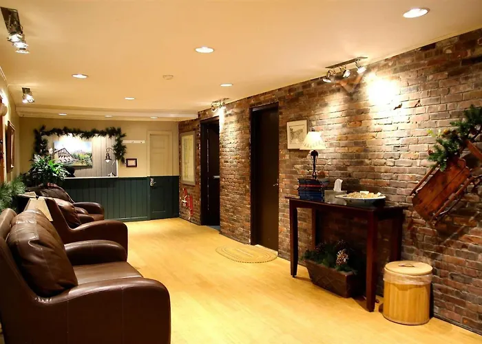 Newport Hotels