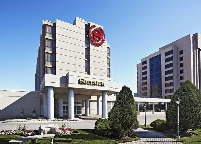 Richmond Hill Hotels