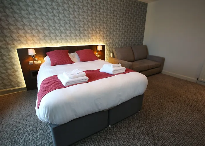 Rothbury Hotels