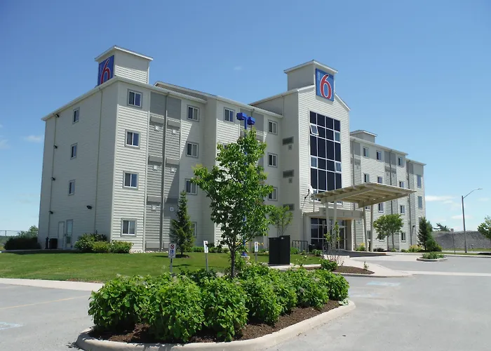Cherry Valley Hotels