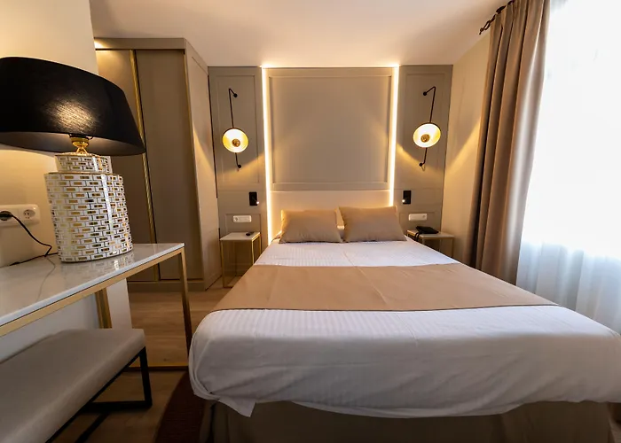 Almunecar Hotels