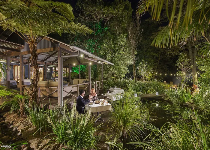 Maleny Hotels