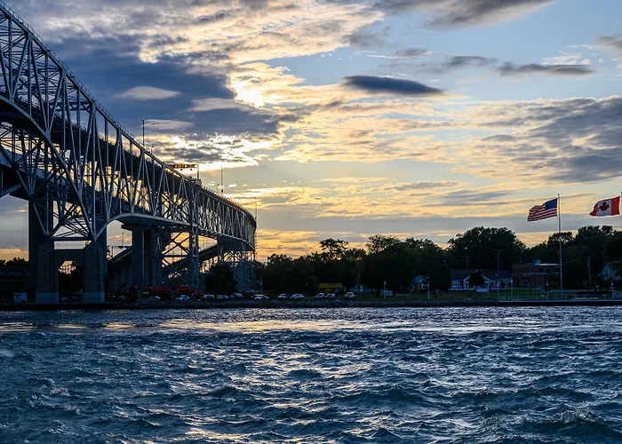 Sarnia Hotels