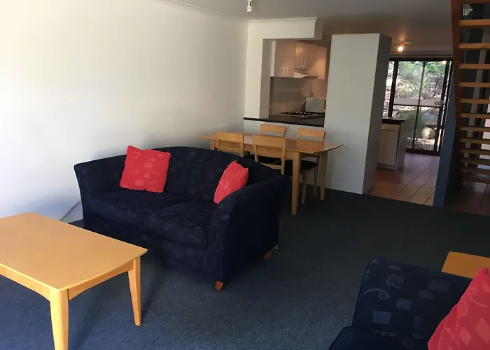 Avoca Beach Hotels