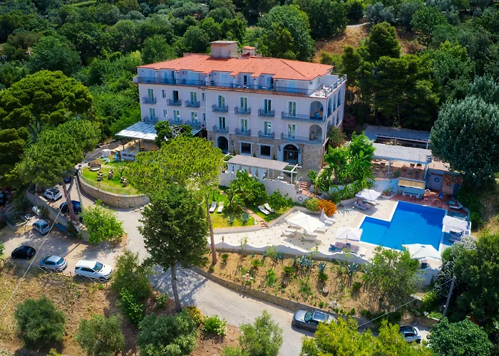 Santa Maria di Castellabate Hotels