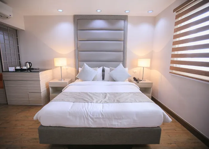 Tarlac City Hotels