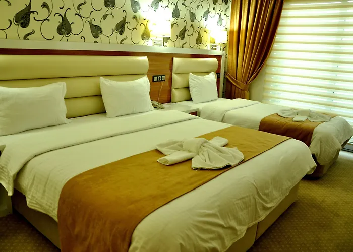 Batman Hotels