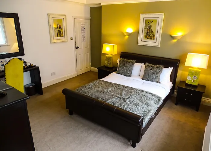 Knutsford Hotels