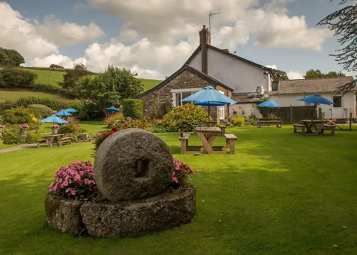 Usk Hotels