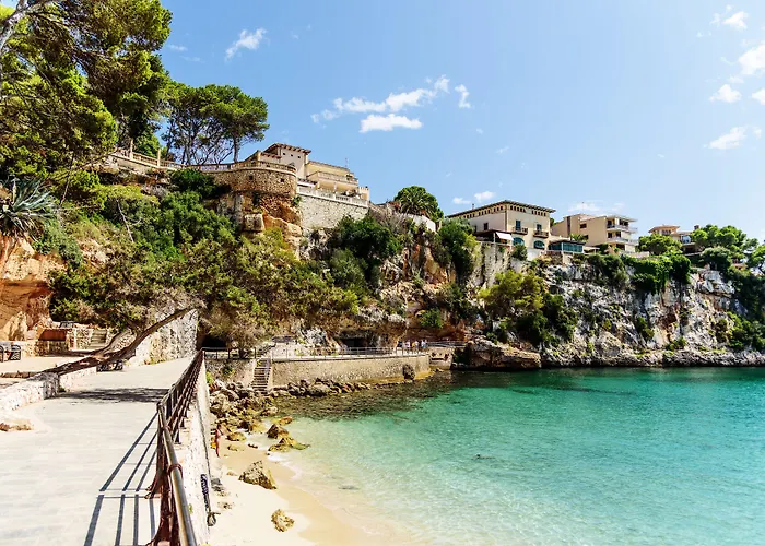 Porto Cristo Hotels