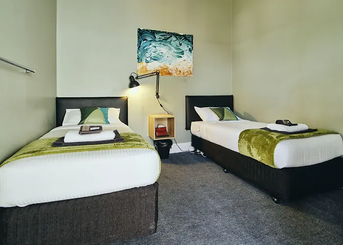 Preston Beach Hotels