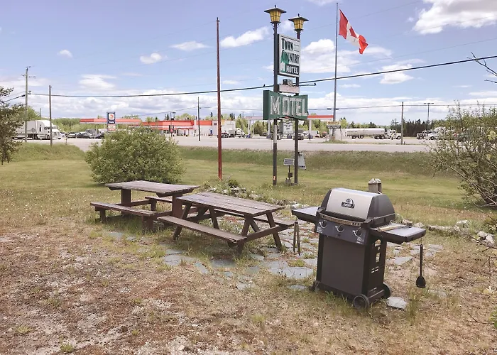 Nipigon Hotels