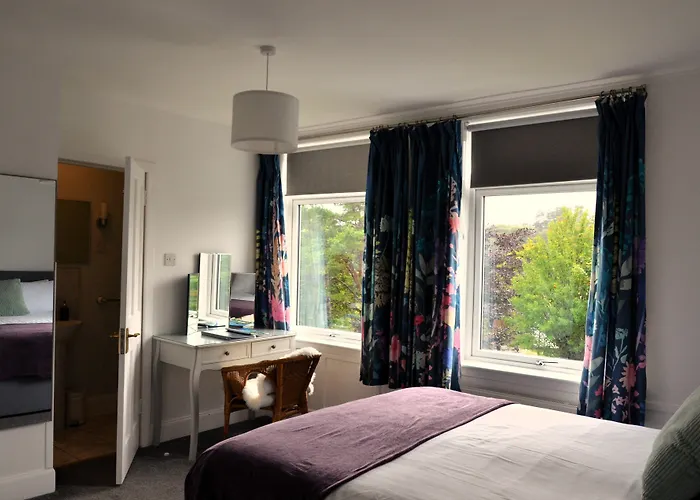 Dunvegan (Isle of Skye) Hotels