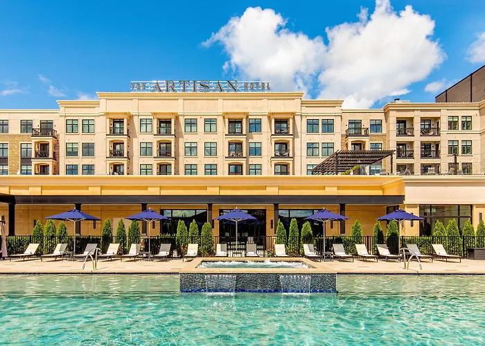Salem Hotels