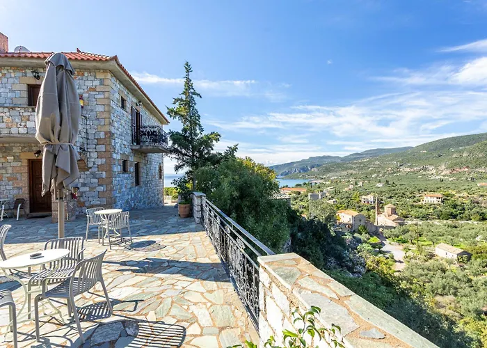Kardamyli Hotels