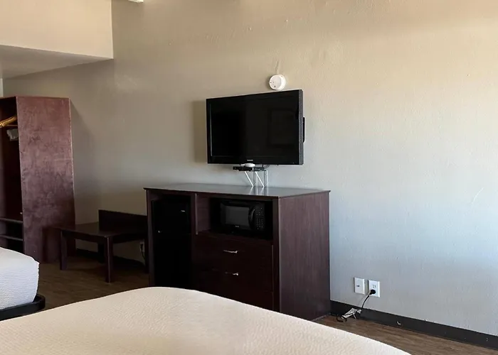 Lakeland Hotels