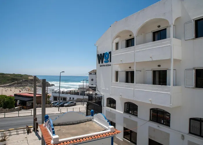 Azenhas do Mar Hotels